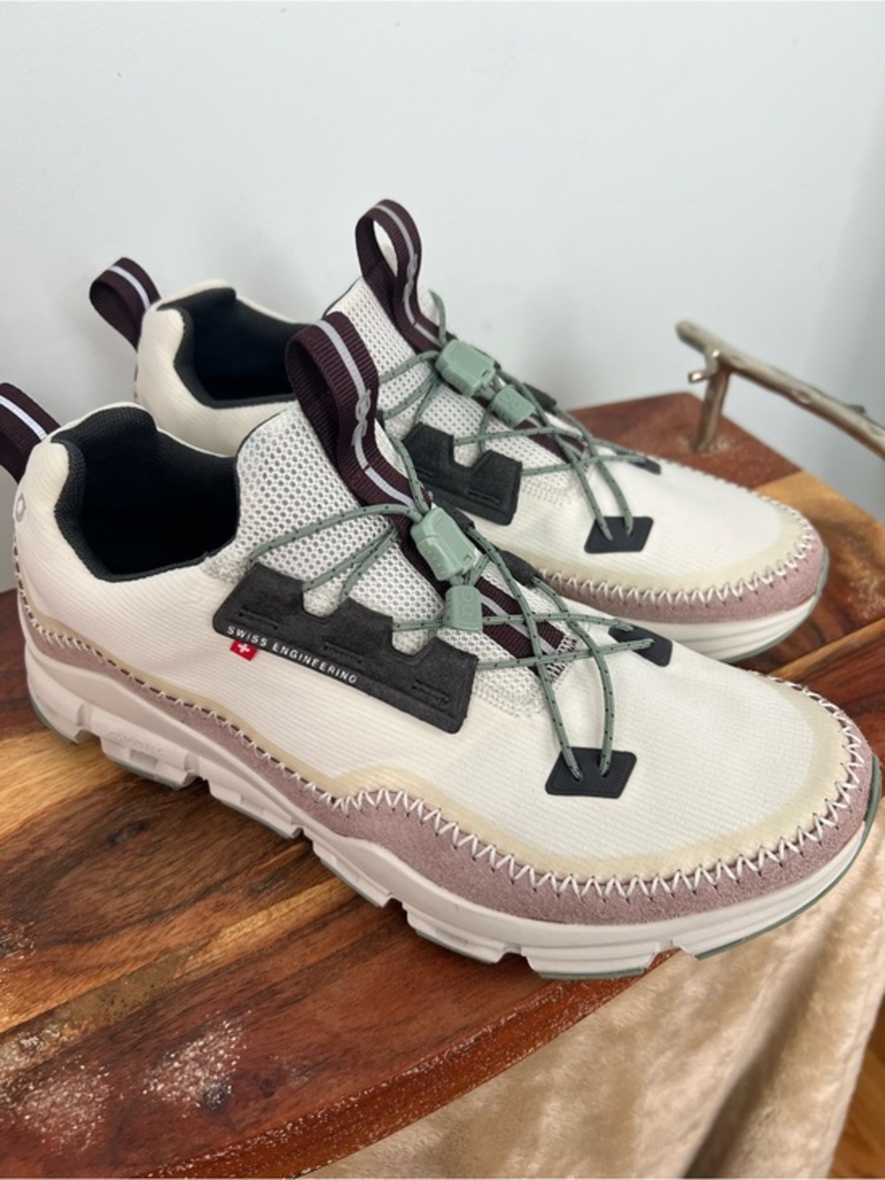 On Running Cloudaway Trail Sneakers Hiking Gorpcore EU 41 / US 9.5 Toggle Laces
